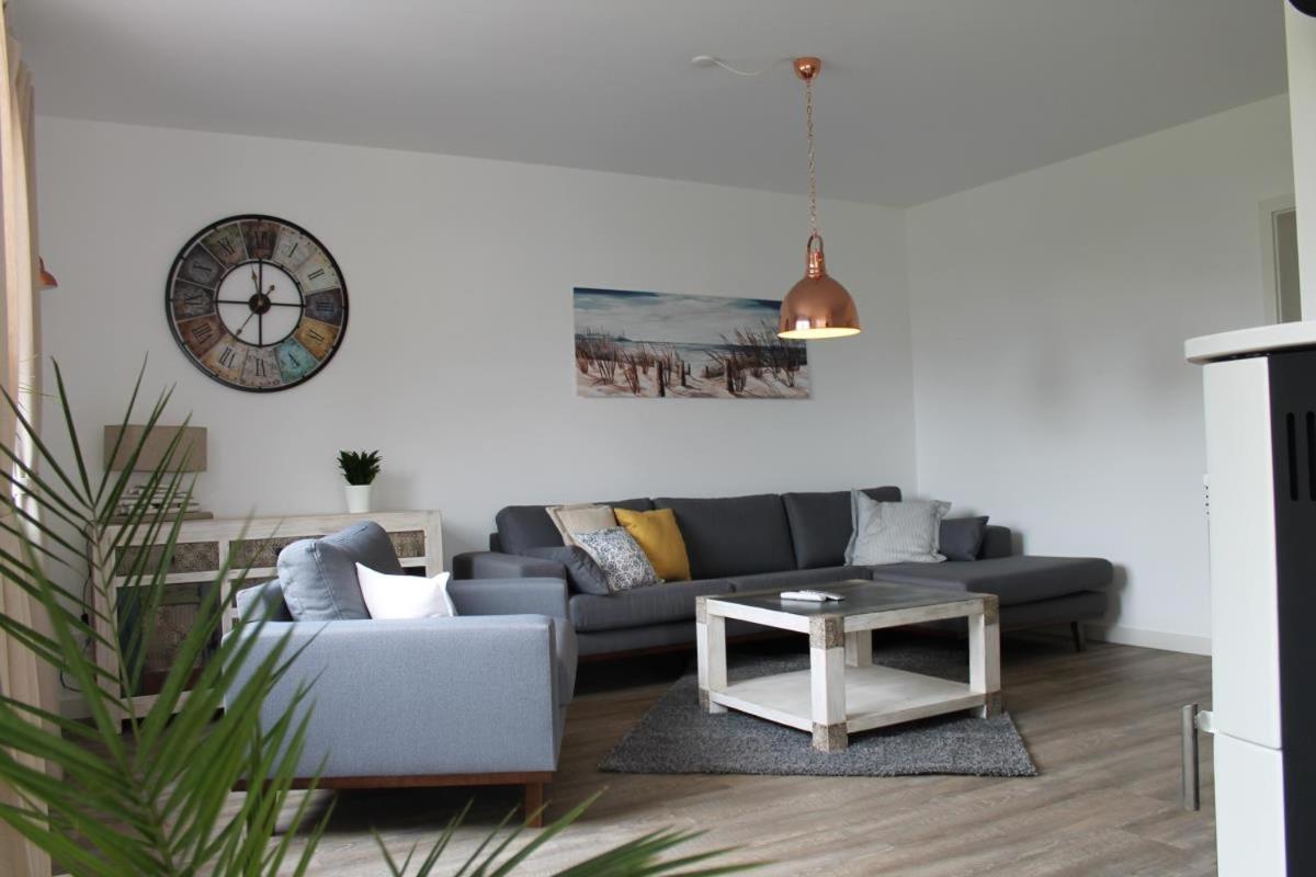 Ferienhaus Finja In Born Ngoại thất bức ảnh