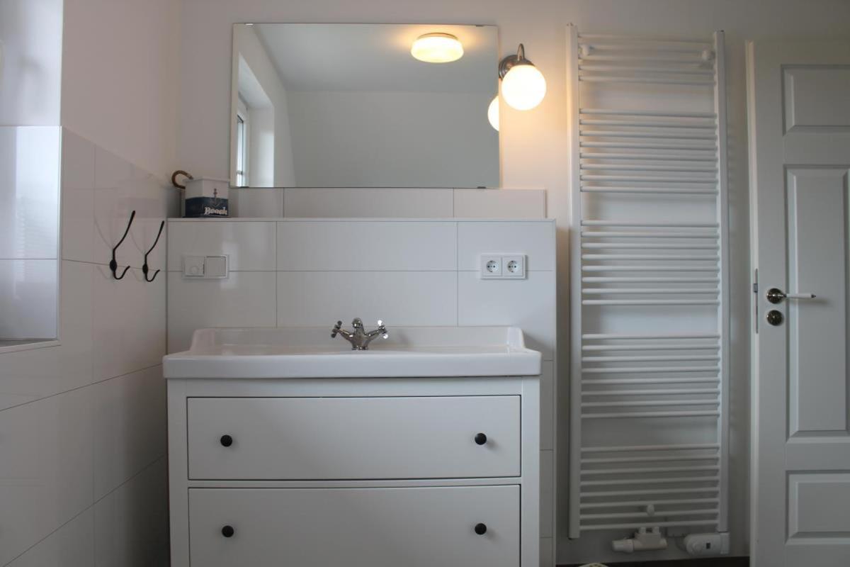 Ferienhaus Finja In Born Ngoại thất bức ảnh